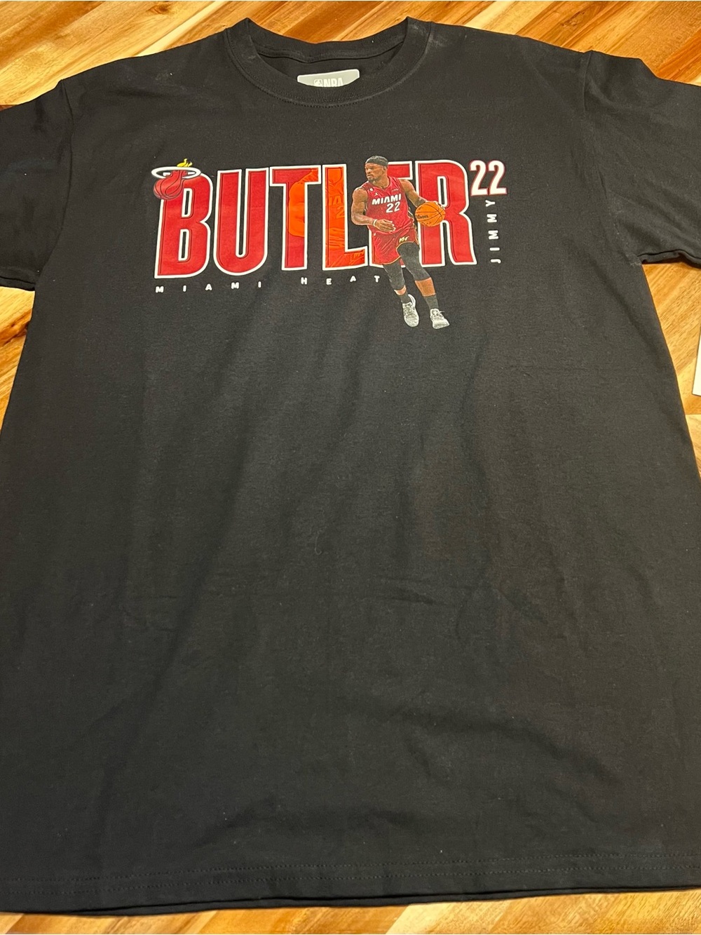 NBA Miami Heat Butler #22 Black and Red Graphic Tee